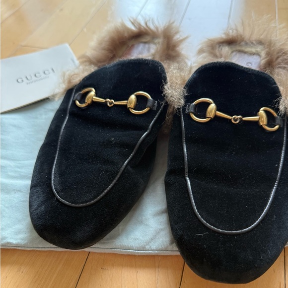 Gucci Black and Brown Fur Loafers - Picture 5 of 6